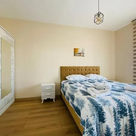 Kuşadası'nda 1+1 Yazlık Daire Olea